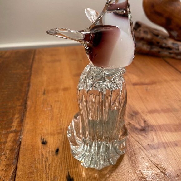 Murano style glass lovebirds on perch. Purple & white in clear glass lovebirds. - Picture 9 of 9